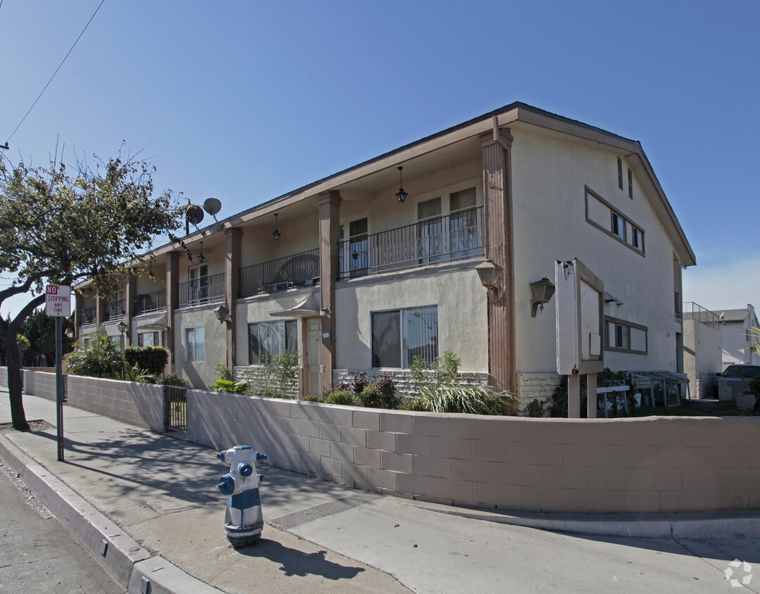 Primary Photo - 11231 Euclid St