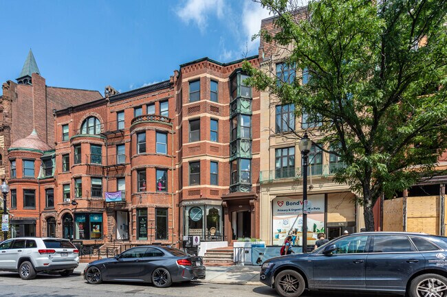 Building Photo - 173 Newbury St