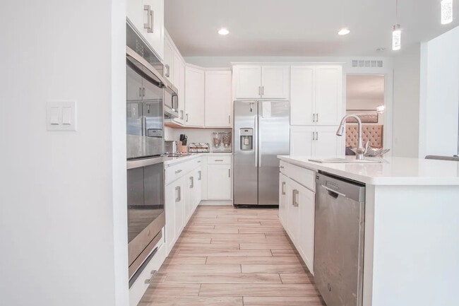 Photo - 10057 Brickhill Dr Townhome