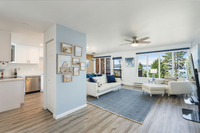 Foto del edificio - 3302 Lake Washington Blvd N