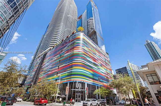 Building Photo - 801 S Miami Ave