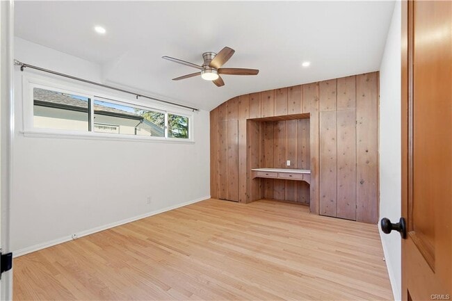 Foto del edificio - 9207 Whitaker Ave