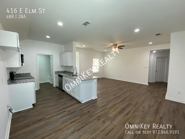 Foto del edificio - 416 E Elm St
