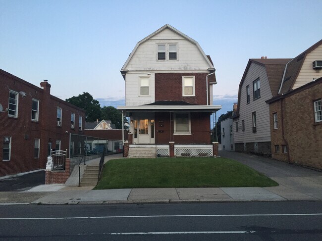 Building Photo - 7111 Rising Sun Avenue