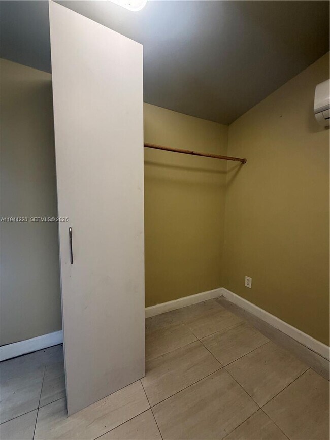 Foto del edificio - 6XXX Dawson St