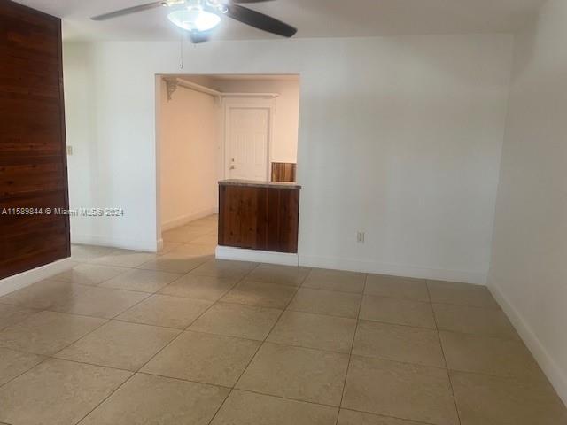 Building Photo - 6111 SW 39th Ct