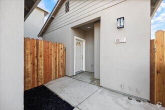 Building Photo - 6651-6655 Sunset Bluffs St