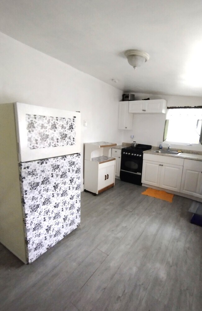 Foto del edificio - 5647 NW 5th Ct