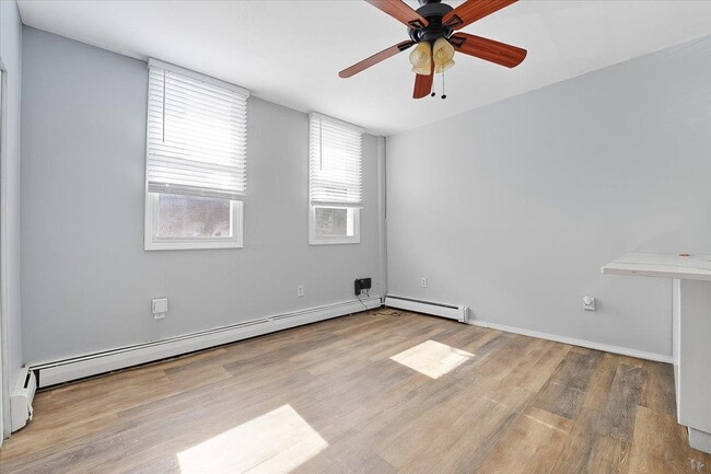 Foto del edificio - 1053 Summit Ave