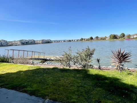 Primary Photo - 509 Breakwater Dr