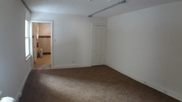 Building Photo - 806 Ferry St
