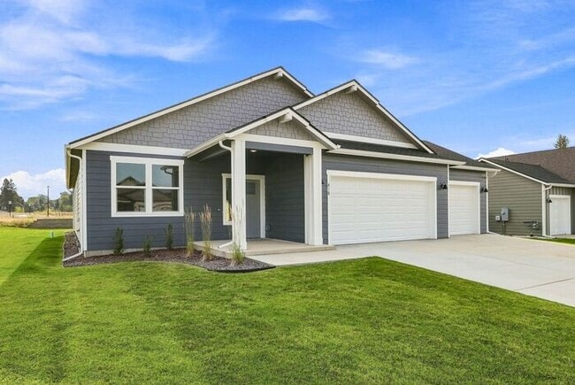 Building Photo - Modern 4-Bedroom Home with a 3-Car Garage & Covered Patio