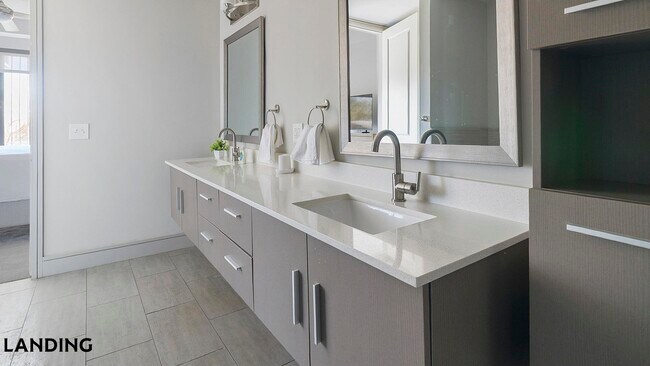 Foto del edificio - 1414 Wood Hollow Dr