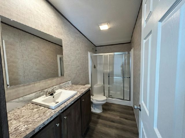 Building Photo - 13 N Roxbury Dr