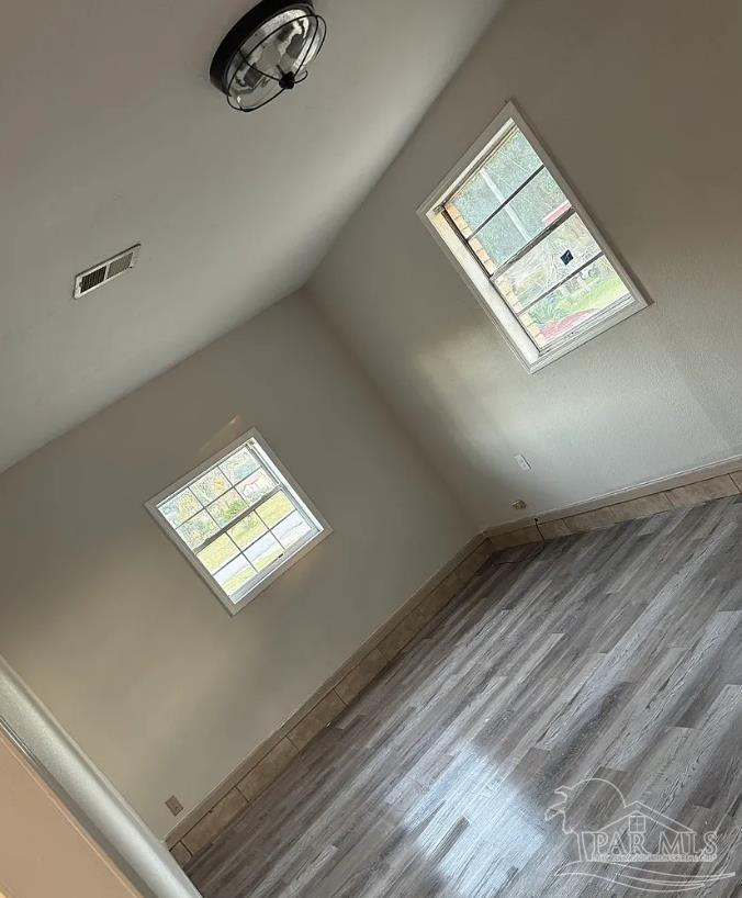 Building Photo - 1545 Kyle Dr
