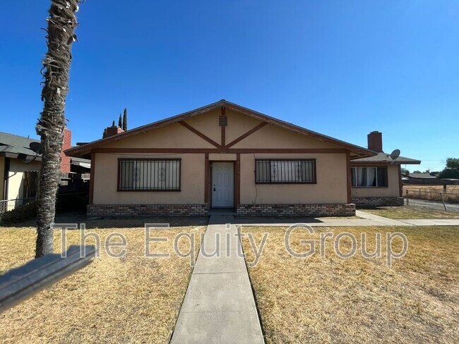 Building Photo - 2113 W Inyo Ave