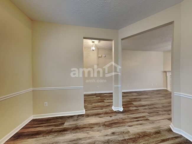 Building Photo - 1007 Rutherford Way