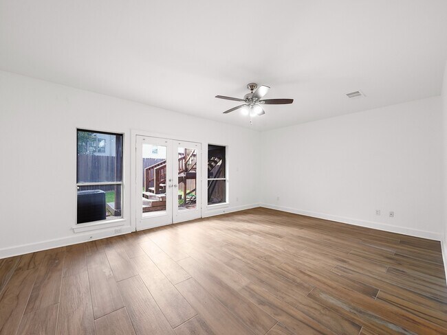 Foto del edificio - 907 Hartman St