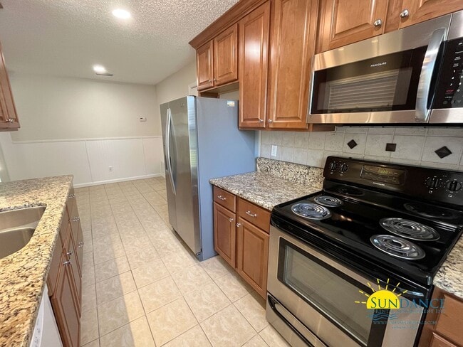Building Photo - Adorable 3 Bedroom Home in Niceville