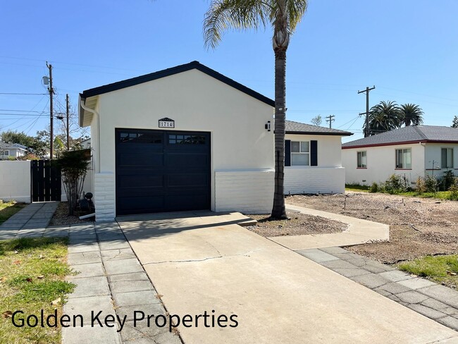 Building Photo - Beautifully renovated beach home in South ...