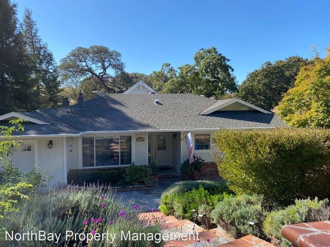 Building Photo - 4 br, 3 bath House - 5976 Yerba Buena Road