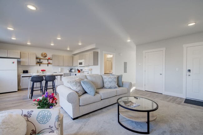 Foto del edificio - 5242 Fallon St