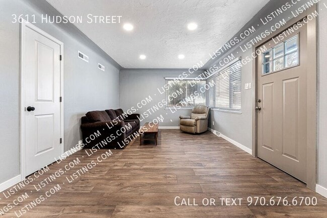 Building Photo - 3611 Hudson St