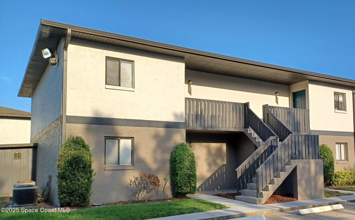 Primary Photo - 1802 University Ln