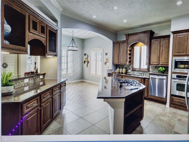 Building Photo - 15811 Tremout Hollow Ln