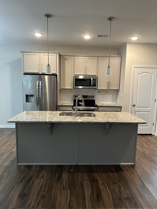 Foto del edificio - 117 Courtland Dr