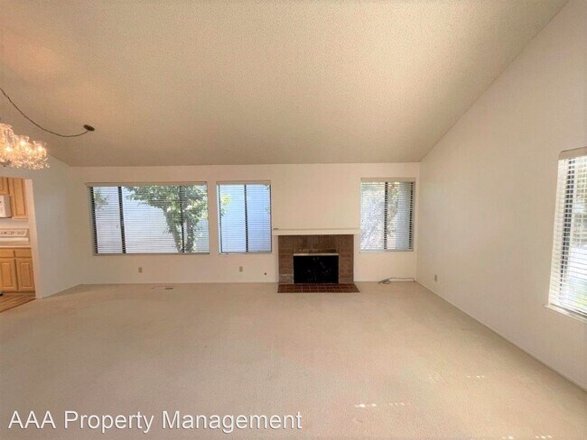 Foto del edificio - 3 br, 2 bath House - 4408 Corkwood Ct.