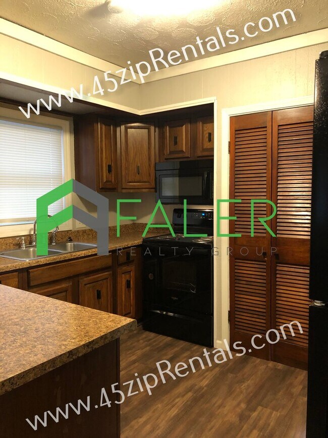 Foto del edificio - Belmont Ranch with LOTS of Space!