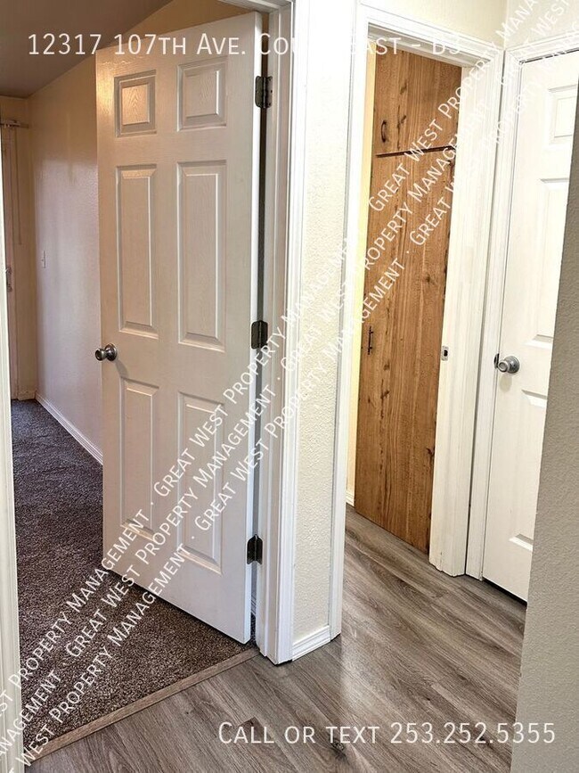 Foto del edificio - 12317 107th Ave Ct E