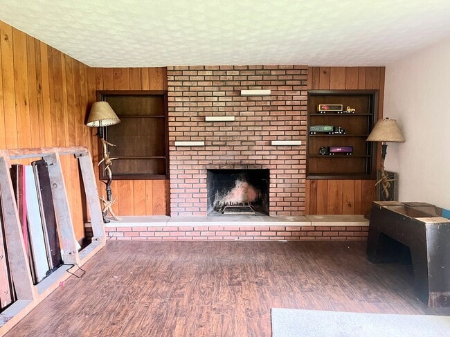 Foto del edificio - 16118 W Pleasant Grove Rd