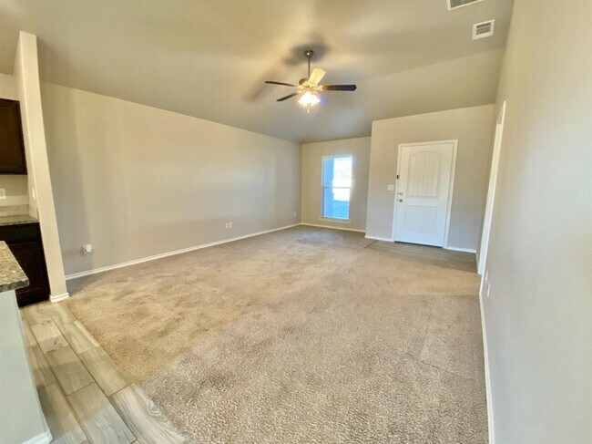 Building Photo - 2918 Urbana Ave