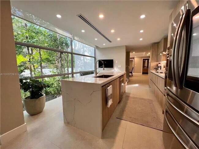 1509 NE 4th Pl photo'