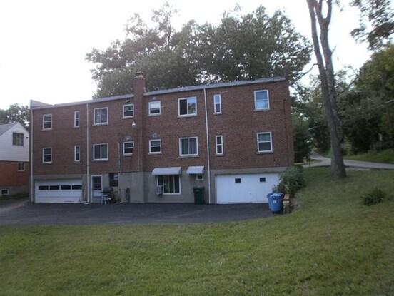 Building Photo - 1956 LeHigh Ave