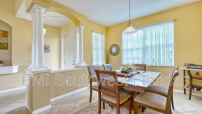 Foto del edificio - 11491 57th St E