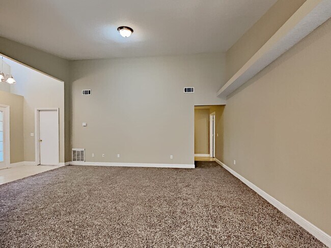 Foto del edificio - 854 River Cove Ave