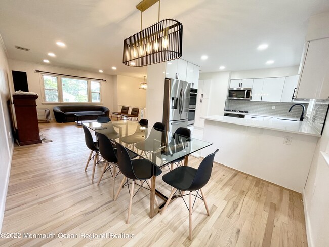 Foto del edificio - 491 Garwood St