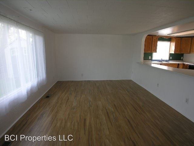 Foto del edificio - 2 br, 1 bath House - 3818 E. Howe St