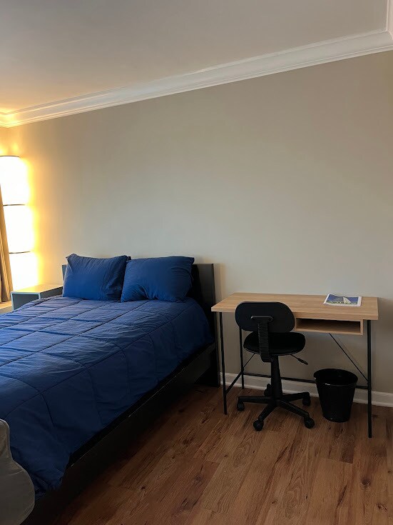 Building Photo - 555 E William St