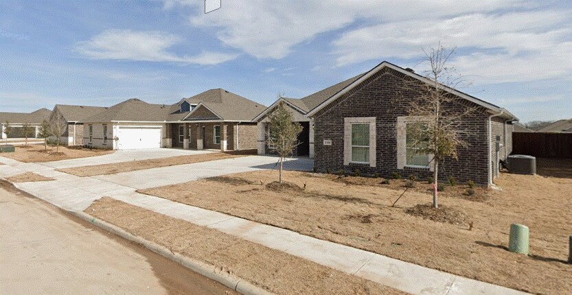 Primary Photo - 2108 Caraway Ct
