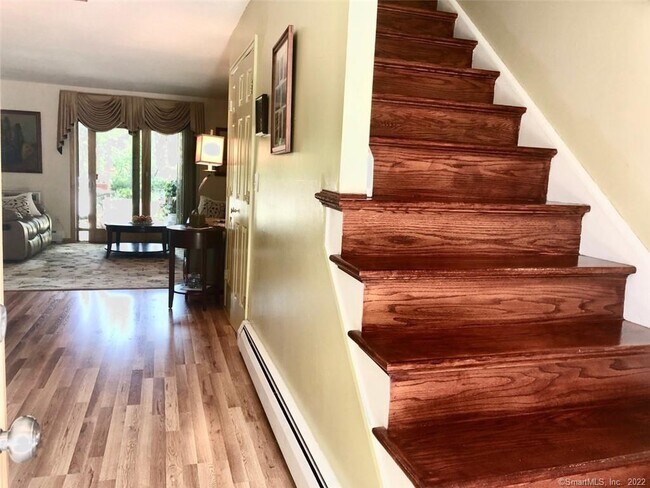 Foto del edificio - 31 Locust Cir