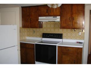 Kitchen - 11 Clark St