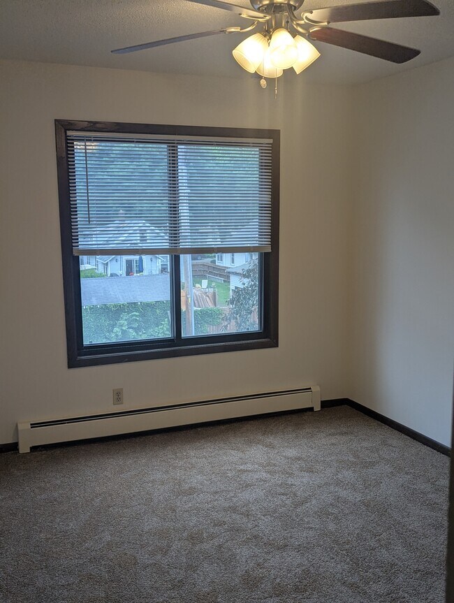 Building Photo - Wright Way Property