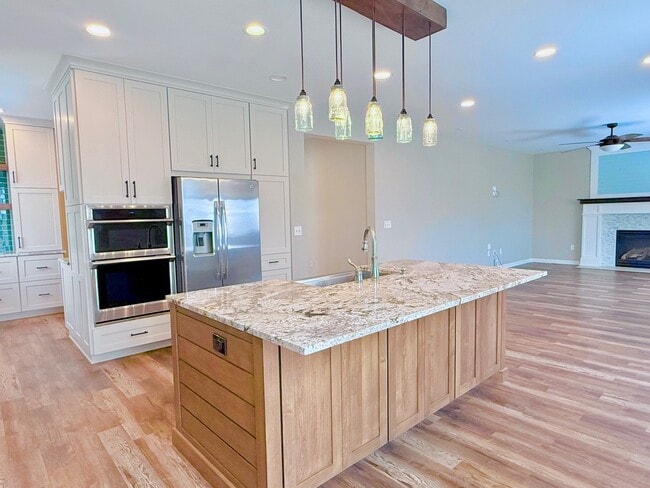 Building Photo - 4797 Sandy Ridge Ave