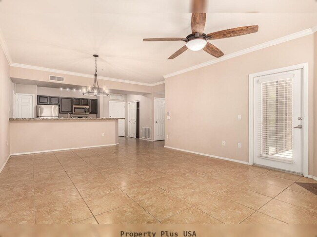 Building Photo - "Unique 3-Bed, 2-Bath Condo with 2 car attached garage located in Prime Scottsdale Location!"