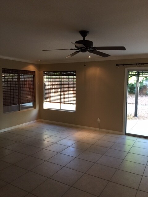 Building Photo - 9621 Christine View Ct