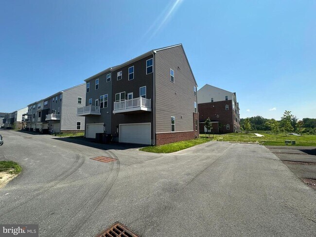 Foto del edificio - 5615 Billenca Ln